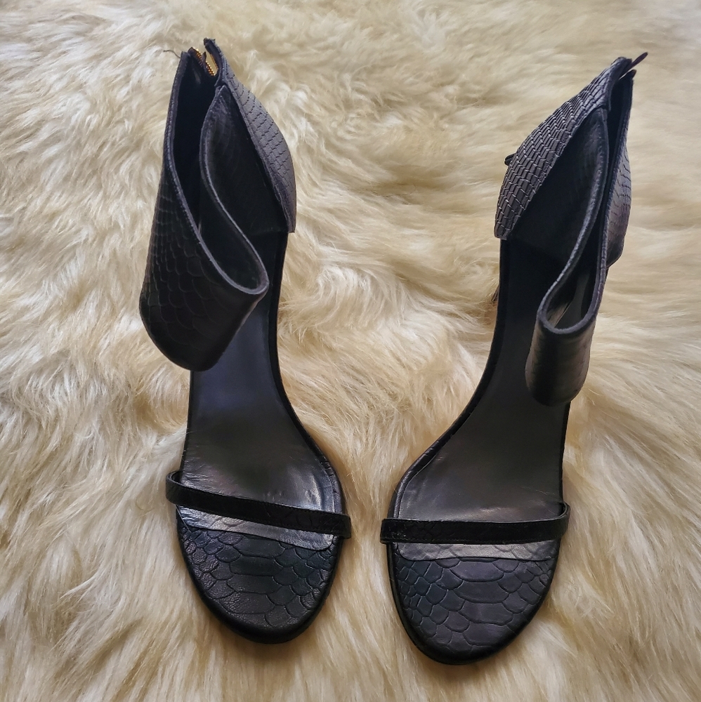 Stuart Weitzman Showgirl King Cobra Heels
